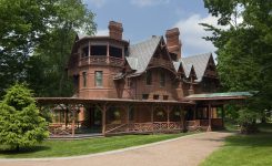 Courtney Continues His Discussion About The Twain Hartford House